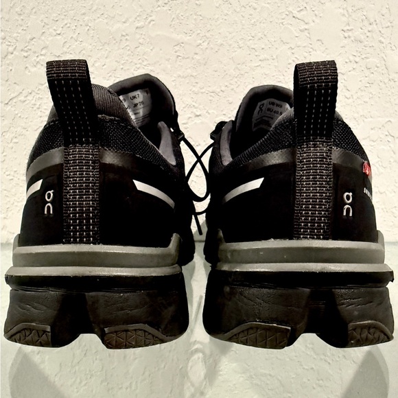 On Women's Cloudwander Waterproof Sneakers | Black Eclps | Size 9 - Picture 5 of 7